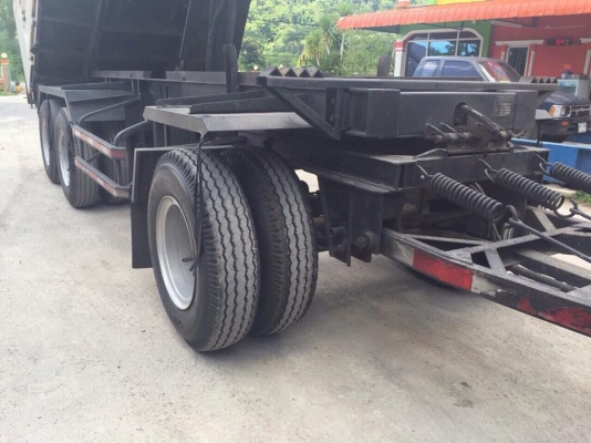 22 ล้อ 380 แรง แม่-ลูกดั้มปี 2554 รถวิ่งทางเรียบไม่เคยบรรทุกดิน รถสวยไม่เคยชนไมล์ 250000 กว่าๆกิโล