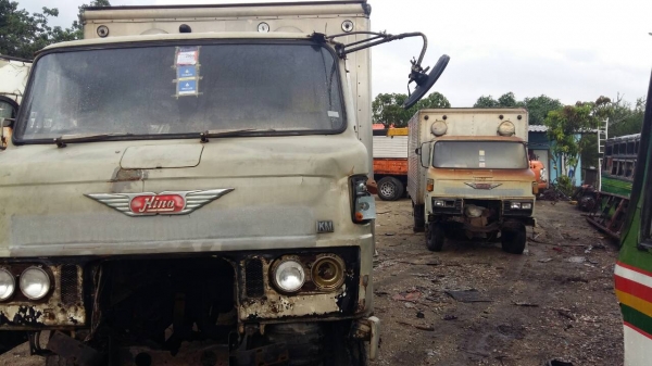 รถหกล้อ KM310 ขายเหมา 2 คัน หรือแยก 1 คัน  คันละ 90,000 เครื่องพัง ทะเบียน ม.79