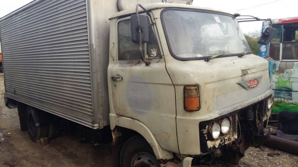 รถหกล้อ KM310 ขายเหมา 2 คัน หรือแยก 1 คัน คันละ 90,000 เครื่องพัง ทะเบียน ม.79 รถหกล้อ KM310 ขายเหมา 2 คัน หรือแยก 1 คัน คันละ 90,000 เครื่องพัง ทะเบียน ม.79