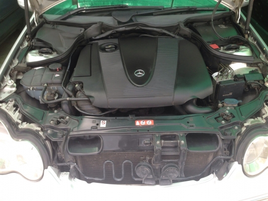 ขายครับรถเบนซ์C220 เครื่องดีเซล(ฝากขาย) รถปี05 สภาพสวยมากครับ ซื้อไปไม่ต้องทำอะไร เติมน้ำมันขับไปได้เลย ขาย 790000 บาท