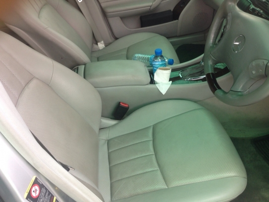 ขายครับรถเบนซ์C220 เครื่องดีเซล(ฝากขาย) รถปี05 สภาพสวยมากครับ ซื้อไปไม่ต้องทำอะไร เติมน้ำมันขับไปได้เลย ขาย 790000 บาท