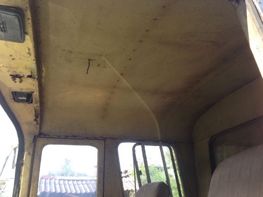 ขายรถบัสไม่มีทะเบียนเครื่องฮีโน่ DM100 แซสซีดีเอาไปทำเทเลอร์บรรทุกรถเกี่ยวหรือแมคโคร ตู้นอนตามไซส์งานหรือตู้ขายของแหร่มเลยครับ ขาย 65000 บาทไทย