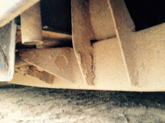 ขาย  DATSUN  รุ่นช้างเหยียบ