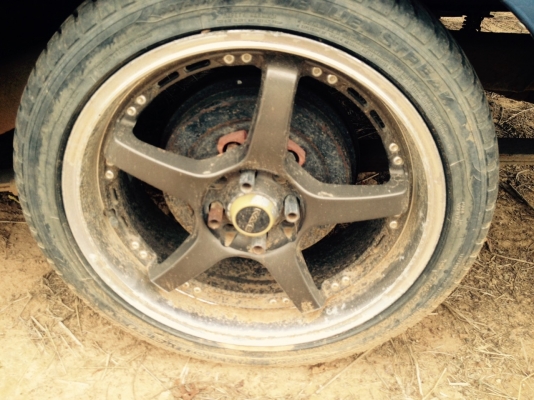 ขาย  DATSUN  รุ่นช้างเหยียบ