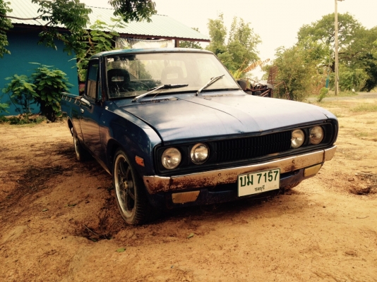ขาย  DATSUN  รุ่นช้างเหยียบ