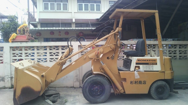 ขายรถตักเล็ก KOMATSU SG10 ราคากันเองสนใจโทร089-3818694ดวงนภาจ้า