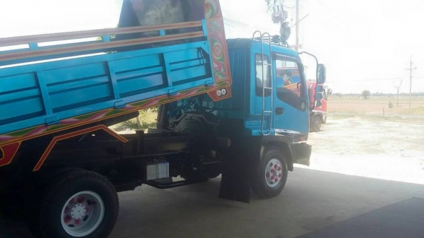 ขายดั้มISUZU DECA 195แรง เครื่องดี แคชซีสวย พ.เพาเวอร์ เบรกทิฟฟี่ ภายในสวย แอร์เย็น สภาพพร้อมใช้งาน เอกสารพร้อมโอน สนใจโทร 090-8588220คุณนะ 093-3258446คุณบิว ID:narong498 หรือเข้าดูสินค้าอื่นๆได้ที่ www.truck.in.th/498 หรือเพจFacebook ณรงค์ ซื้อขายรถมือสอ ขายดั้มISUZU DECA 195แรง เครื่องดี แคชซีสวย พ.เพาเวอร์ เบรกทิฟฟี่ ภายในสวย แอร์เย็น สภาพพร้อมใช้งาน เอกสารพร้อมโอน สนใจโทร 090-8588220คุณนะ 093-3258446คุณบิว ID:narong498 หรือเข้าดูสินค้าอื่นๆได้ที่ www.truck.in.th/498 หรือเพจFacebook ณรงค์ ซื้อขายรถมือสอ