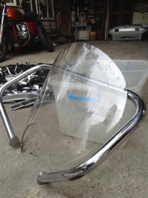 ขายชิวกัน ลม  เวสป้าแท้ กับ  กันลม แฮนนิ้ว ฮาเล่ ถูกๆๆๆ