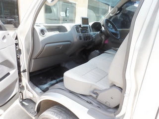 NISSAN URVAN 3.0 MT ปี 2005 ตกแต่ง VIP พร้อมใช้ จัดไฟแนนซ์ได้ ไม่ต้องมีคนค้ำ T.086-527-9533 NISSAN URVAN 3.0 MT ปี 2005 ตกแต่ง VIP พร้อมใช้ จัดไฟแนนซ์ได้ ไม่ต้องมีคนค้ำ T.086-527-9533