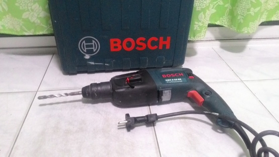 สว่านไฟฟ้าระบบโรตารี่ BOSCH รุ่น 2-23RE ทำงาน 2 ระบบ พร้อมใช้งานครับ