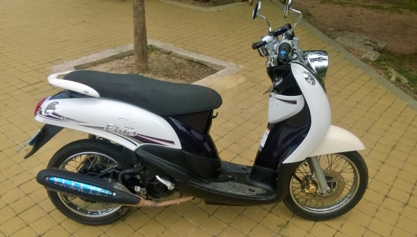 ขายYamaha Fino ตัวใหม่ เกร์ไมลแยก ปี56 รถออกมาได้ 2 ปีกว่าๆ