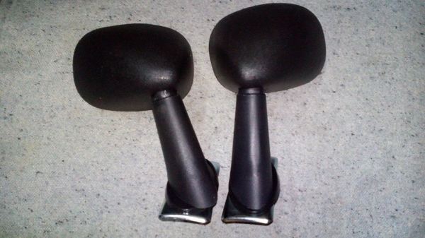 กระจกแก้ม retro คู่ละ 450 บาท โทร 099-8708-883 ช้าง