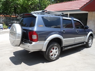 ISUZU D MAX ADVENTURE MASTER 3.0 4Wd MT ปี 2004 จัดไฟแนนซ์ได้ ไม่ต้องมีคนค้ำ T.086-527-9533