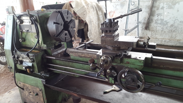 แท่นกลึง 3 ฟุต เกียร์บล็อก พร้อมใช้งาน ด่วน !!! 35,000