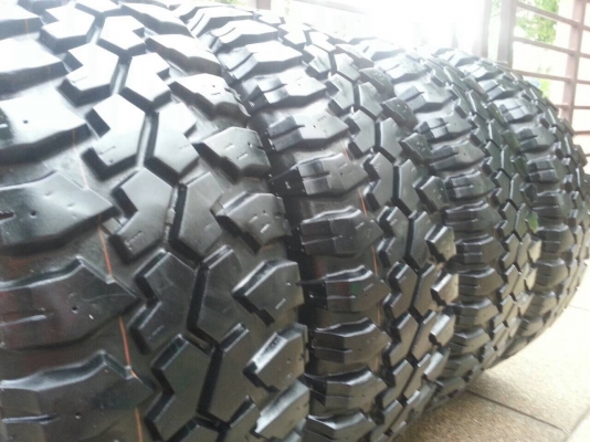 ยาง Mud Maxxis 31 10.5 R15 สิ้นปี13 ดอกเยอะ เนื้อนิ่มๆ ใช้อีก2-3ปีสบายๆ ยาง Mud Maxxis 31 10.5 R15 สิ้นปี13 ดอกเยอะ เนื้อนิ่มๆ ใช้อีก2-3ปีสบายๆ