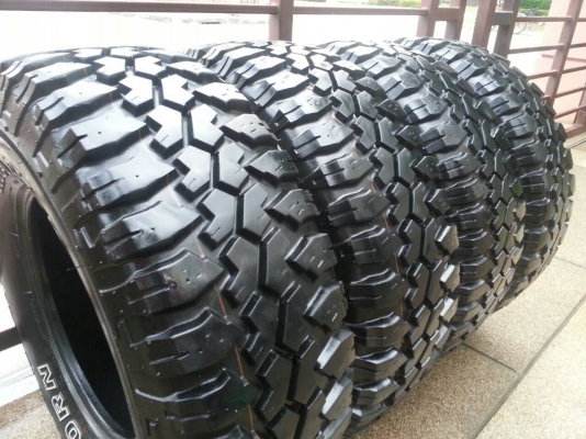ยาง Mud Maxxis 31 10.5 R15 สิ้นปี13 ดอกเยอะ เนื้อนิ่มๆ ใช้อีก2-3ปีสบายๆ ยาง Mud Maxxis 31 10.5 R15 สิ้นปี13 ดอกเยอะ เนื้อนิ่มๆ ใช้อีก2-3ปีสบายๆ