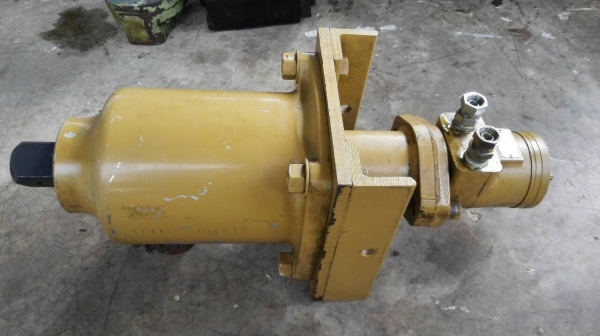 Sale>>บล้อคไฮดรอลิก งานยุโรป ใช้น้ำมันยิง แทรคแบคโฮ หรือ ยิงงานหนักๆ สภาพใหม่ 95\% 089-2499-123(line)