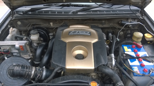 ขาย ISUZU D-MAX 2.5 คอมมอนเรล สวยๆสักคันคับ(ภาพถ่ายตอนล้างแค่ภายนอกคับ)