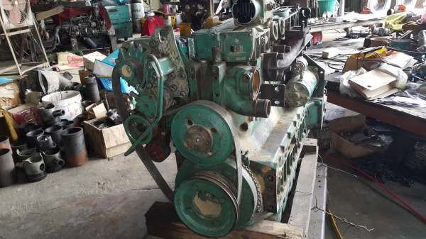 เครื่องยนต์รถแบคโฮวอลโว่