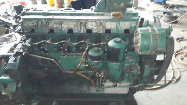 เครื่องยนต์รถแบคโฮวอลโว่