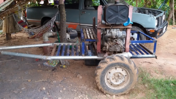 ขายเครื่องสูบน้ำ 3 นิ้ว คูโบต้า 2 สูบ 11 แรง สตาร์ทไฟฟ้า พร้อมตัวลาก