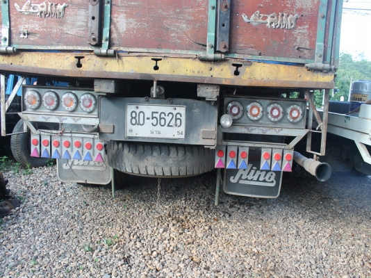 ขายกระบะสิบล้อไม้เชล็ก์พื้นปูเหล็ก รถล่องคับใช้งานปกติยังติดอยู่กับตัวรถคับ ขายกระบะสิบล้อไม้เชล็ก์พื้นปูเหล็ก รถล่องคับใช้งานปกติยังติดอยู่กับตัวรถคับ