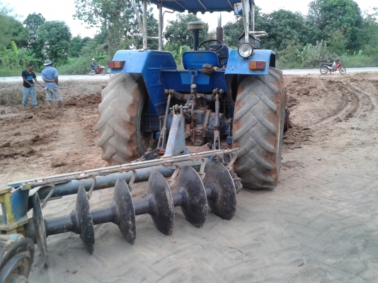 ขาย6640 สองเพลา อุปกรณ์ดันหน้า หางสาม หางเจ็ด เครื่องปลูกอ้อย รถบ้านพร้อมใช้สุดๆ