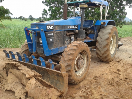 ขาย6640 สองเพลา อุปกรณ์ดันหน้า หางสาม หางเจ็ด เครื่องปลูกอ้อย รถบ้านพร้อมใช้สุดๆ