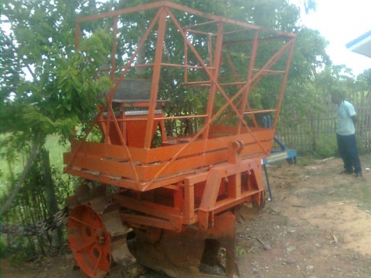 ขาย6640 สองเพลา อุปกรณ์ดันหน้า หางสาม หางเจ็ด เครื่องปลูกอ้อย รถบ้านพร้อมใช้สุดๆ