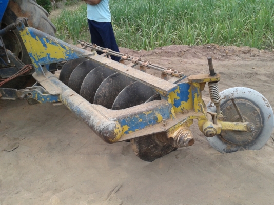 ขาย6640 สองเพลา อุปกรณ์ดันหน้า หางสาม หางเจ็ด เครื่องปลูกอ้อย รถบ้านพร้อมใช้สุดๆ