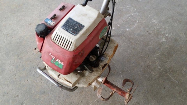 รถพรวนดินเดินตาม HONDA  รุ่น F210 (3) ขนาด 2.5 แรง เก่าญี่ปุ่น พร้อมชุดพรวนดิน