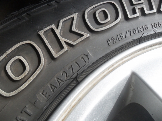 ล้อแม็ก 16นิ้ว 6รู อีซูสุ พร้อมยาง สวยๆ 4 ล้อ ราคา 6500 บาท