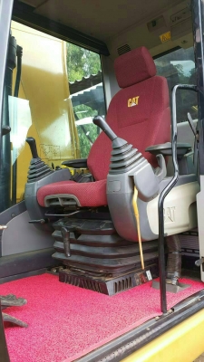 ขายรถแบคโฮCAT320Dกระบอกดำ 6000ชั่วโมงเอกสารอินวอย ราคา2400000 090-772-3710 098-539-6074