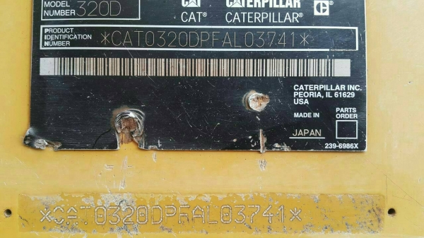 ขายรถแบคโฮCAT320Dกระบอกดำ 6000ชั่วโมงเอกสารอินวอย ราคา2400000 090-772-3710 098-539-6074