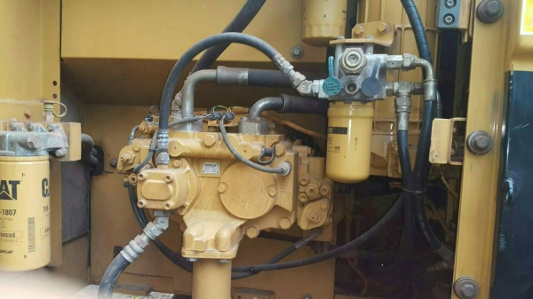 ขายรถแบคโฮCAT320Dกระบอกดำ 6000ชั่วโมงเอกสารอินวอย ราคา2400000 090-772-3710 098-539-6074