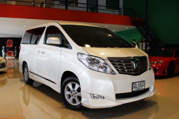 Toyota Alphard สีขาว ปี 2009