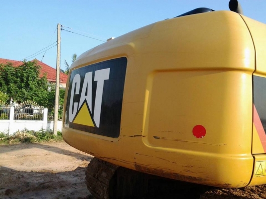 ต้องการขายรถแมคโค CAT 320D สภาพรถใหม่มือเดียว รถปลอดภาระ เอกสารพร้อมโอน