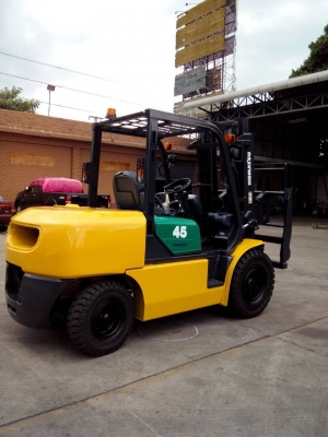 ขายรถยกโฟร์คลิฟท์ ยี่ห้อKOMAT'SU รุ่น 14 ขายรถยกโฟร์คลิฟท์ ยี่ห้อKOMAT'SU รุ่น 14