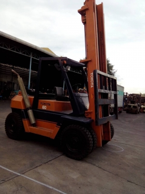 ขายรถยกโฟร์คลิฟท์ ยี่ห้อTOYOTA รุ่น3 FD - 60 ขายรถยกโฟร์คลิฟท์ ยี่ห้อTOYOTA รุ่น3 FD - 60