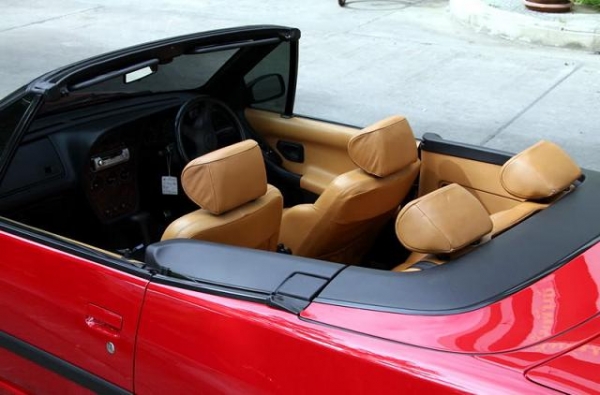 เปอโย 306 เปิดประทุน หล่อๆน่าสะสมครับ เปอโย 306 เปิดประทุน หล่อๆน่าสะสมครับ