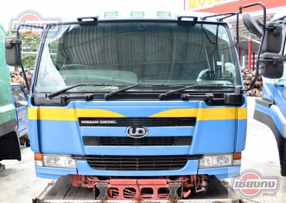 หัวเก๋ง NISSAN รุ่นใหม่ หน้า V สวยๆครับ