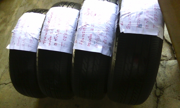 ยางขอบ17 มิชลิน215-60-R17ลงพื้นปลายปี12 (4เส้น2,900บ) ยางขอบ17 มิชลิน215-60-R17ลงพื้นปลายปี12 (4เส้น2,900บ)