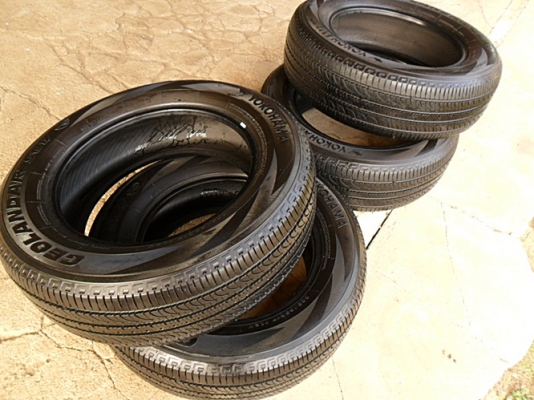 ยางขอบ17 โยโกฮาม่า 225-65-R17ลงพื้นปี13(4เส้น3,900บ)