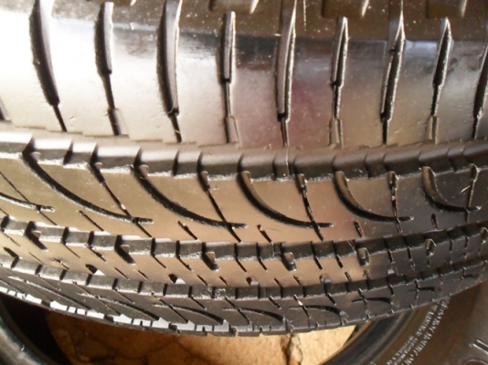 ยางขอบ17 โยโกฮาม่า 225-65-R17ลงพื้นปี13(4เส้น3,900บ)