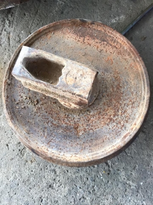 ล้อนำ PC200-6 ของใน ราคา 7,000 บาท ล้อนำ PC200-6 ของใน ราคา 7,000 บาท