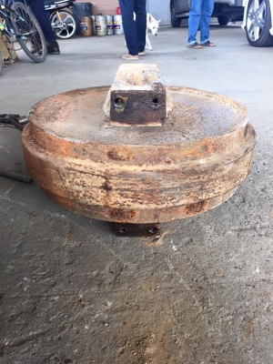 ล้อนำ PC200-6 ของใน ราคา 7,000 บาท ล้อนำ PC200-6 ของใน ราคา 7,000 บาท