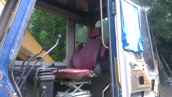 KOBELCO SK03 ขนาด 60 KOBELCO SK03 ขนาด 60