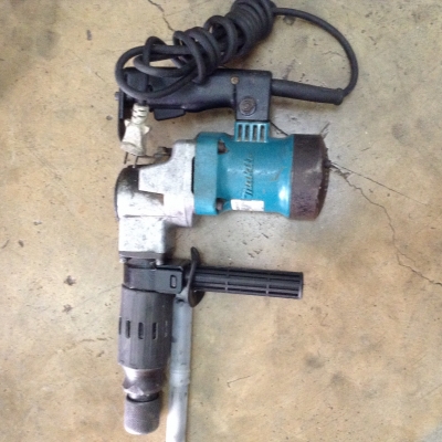 Makita HM0810