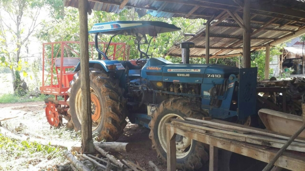 ขายรถไถ Ford 7410 2 เพลาพร้อมอุปกรณ์