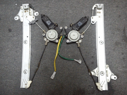 มอเตอร์พร้อมรางยกกระจกไฟฟ้าคู่หลังTOYOTA corona ST190-ST191 มอเตอร์พร้อมรางยกกระจกไฟฟ้าคู่หลังTOYOTA corona ST190-ST191